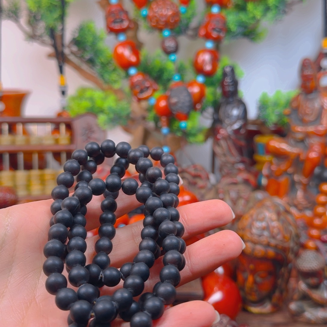 琥珀裸石未镶嵌手串