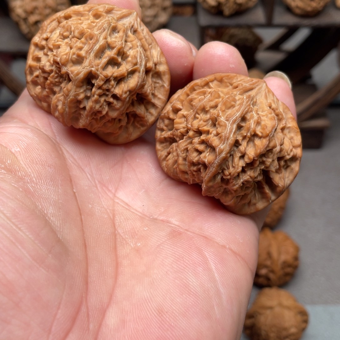 桃核吊坠44微修血灯笼