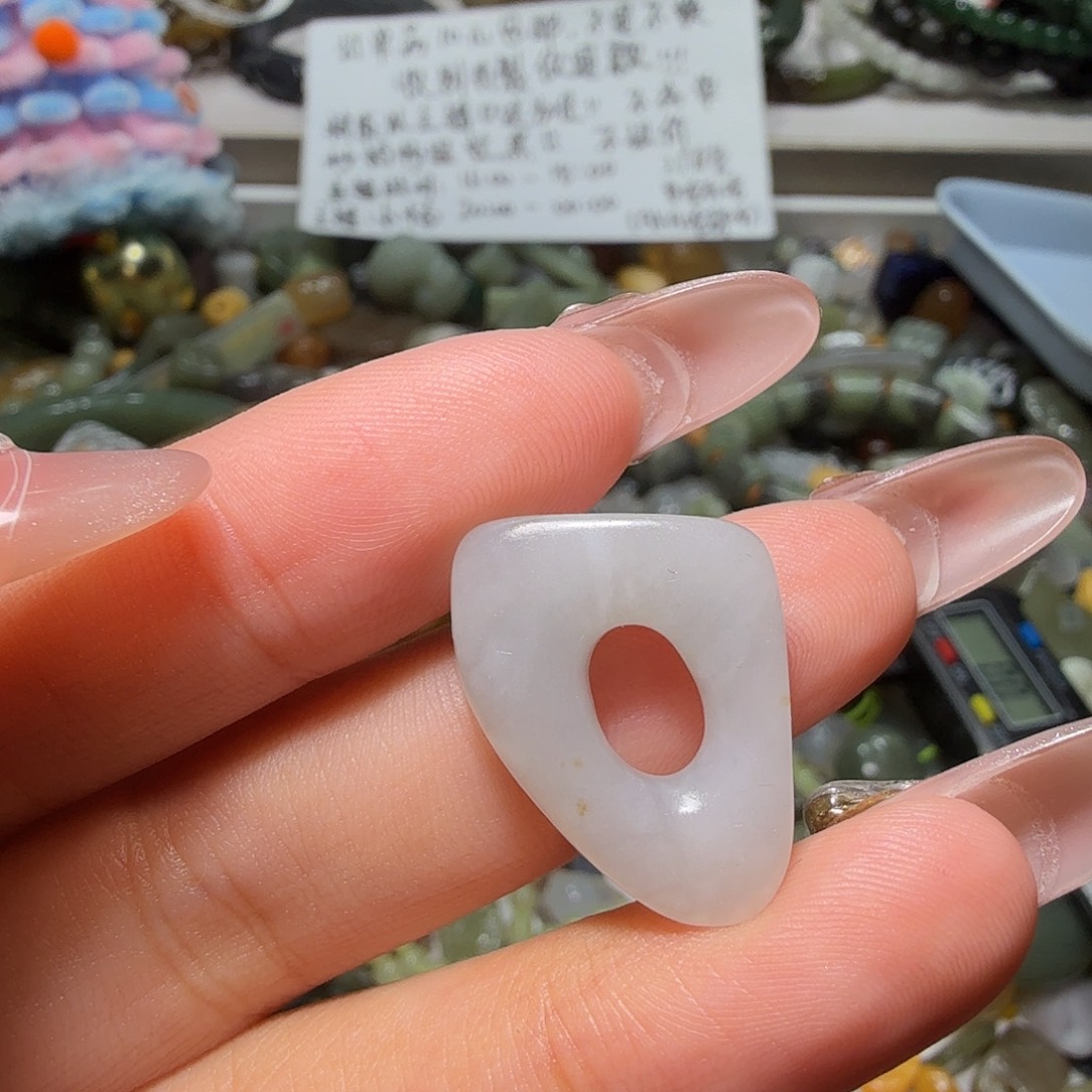 和田玉未镶嵌珠宝奇石