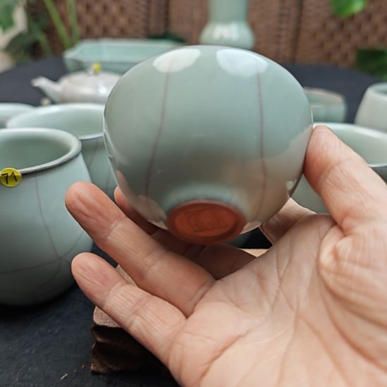 奢***头北宋官窑鸡心杯福利