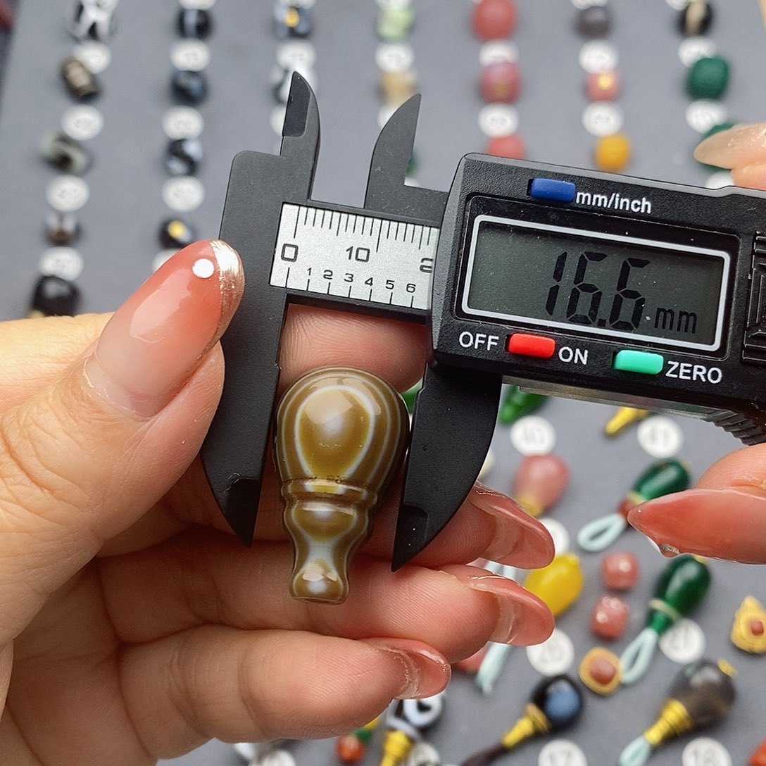 玛瑙/玉髓饰品合金