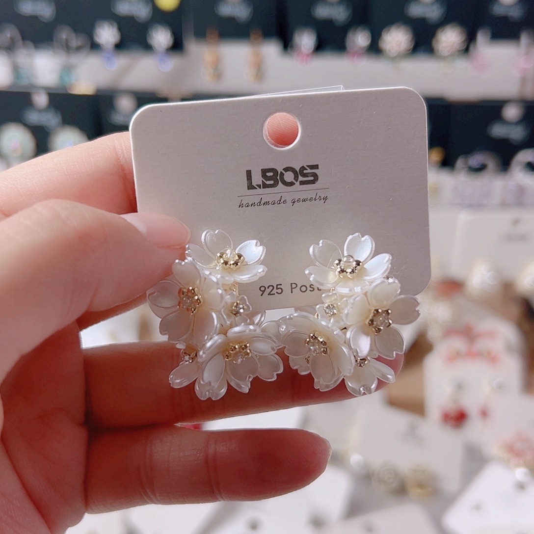 锆石纯铜合金耳环的