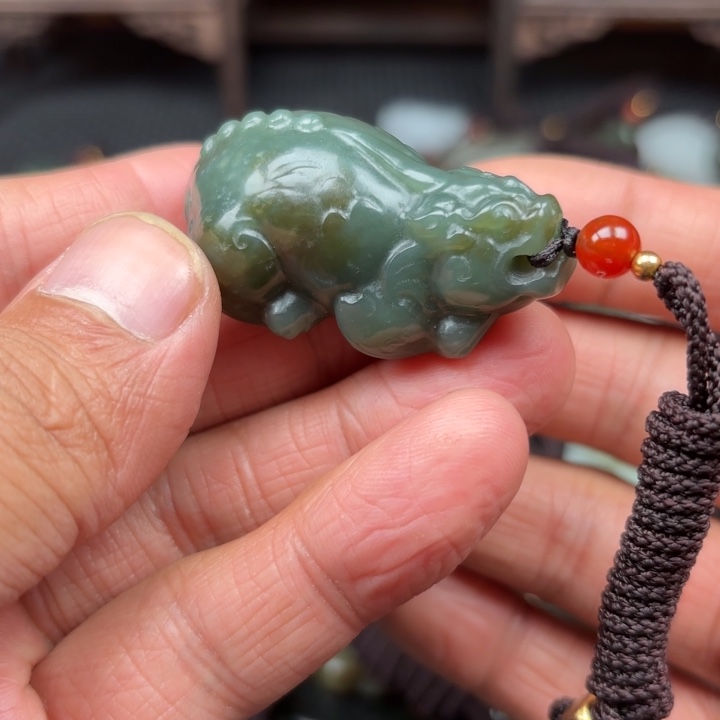 和田玉吊坠未镶嵌