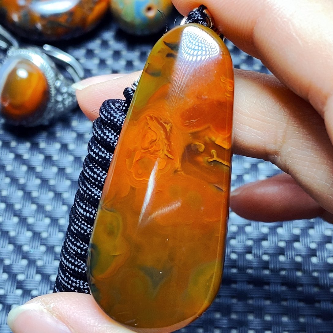 未镶嵌颈饰玛瑙/玉髓石**转