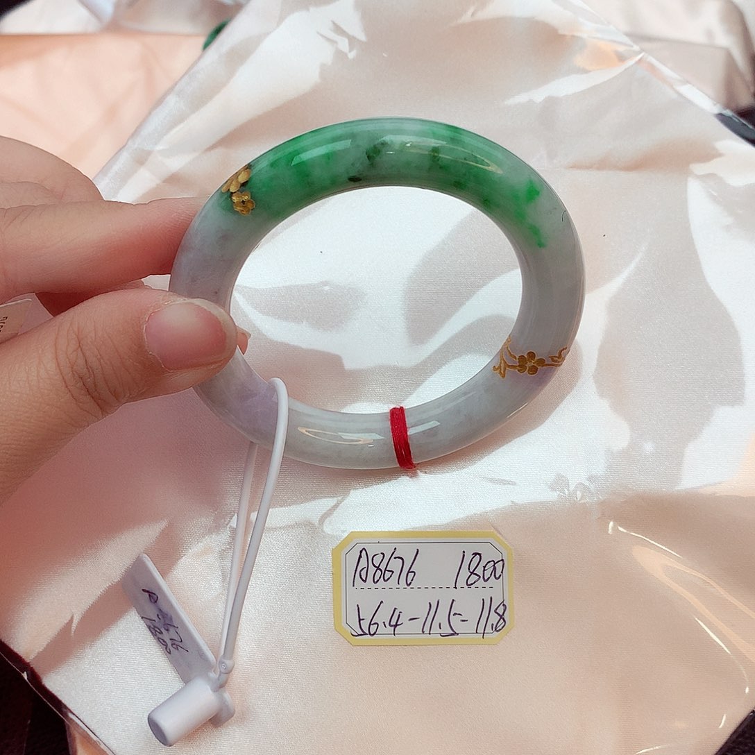 翡翠未镶嵌手镯缅甸翡翠