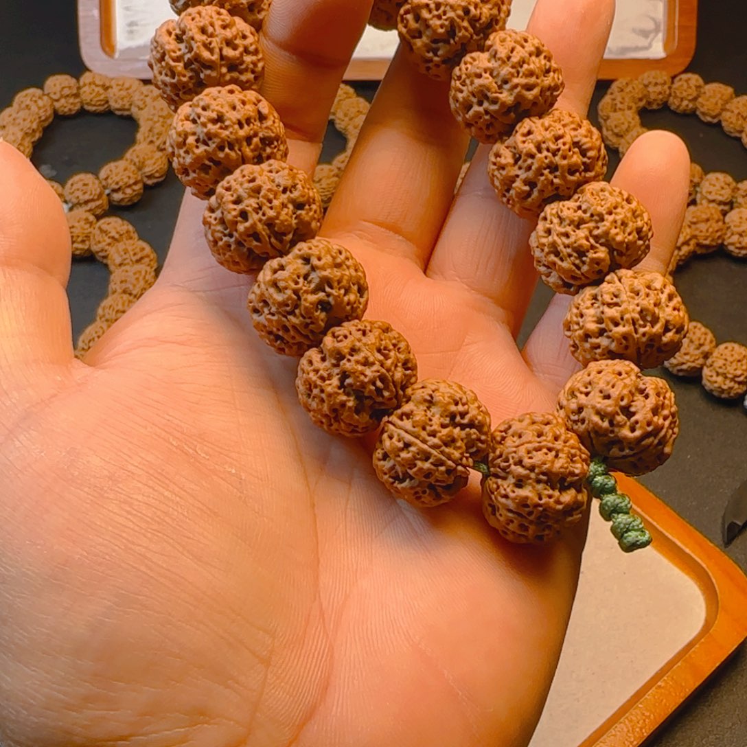 海***空金刚菩提吊坠梁产区平头梅花金刚超头定制