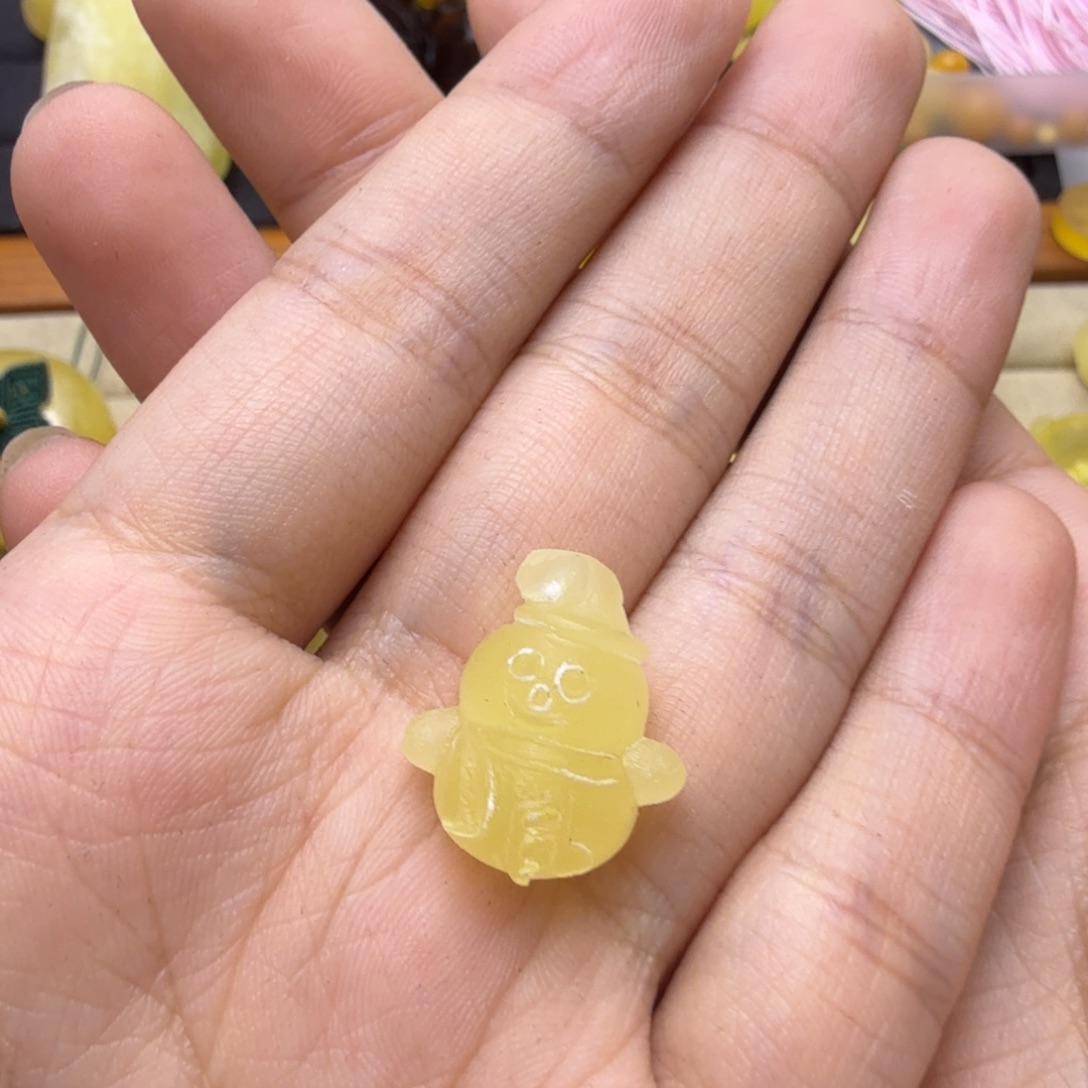 蜜蜡未镶嵌珠宝奇石