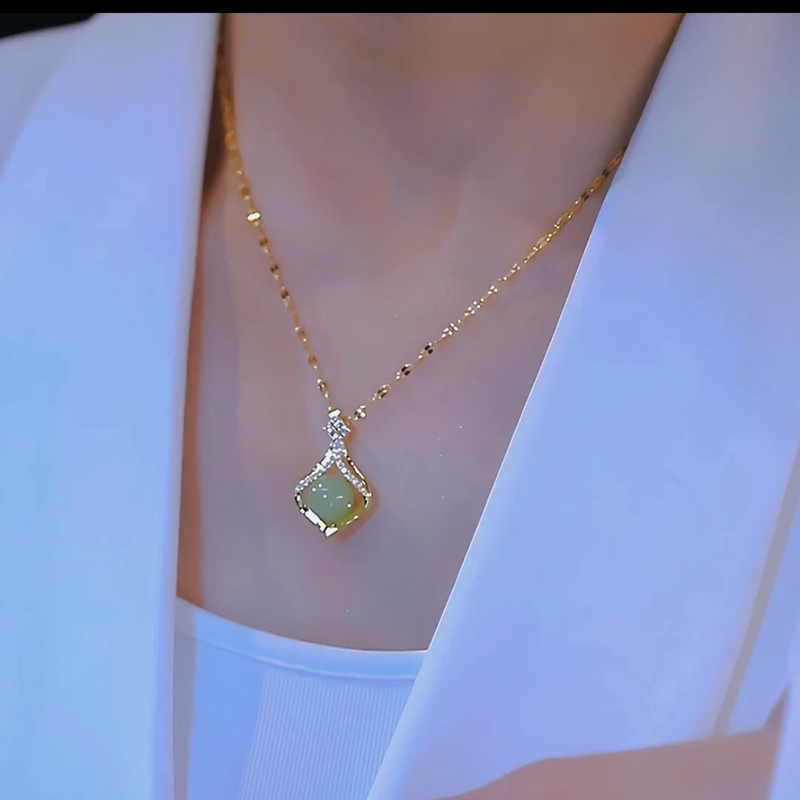 【618专享礼物】新荷包项链女气质时尚百搭轻奢绿色复古小众送妈妈商品图