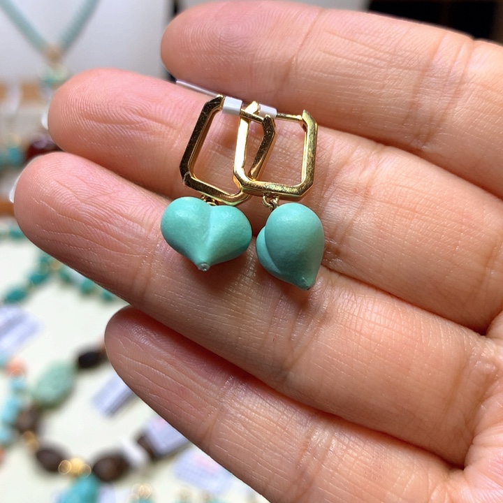 绿松石18K金镶嵌耳饰