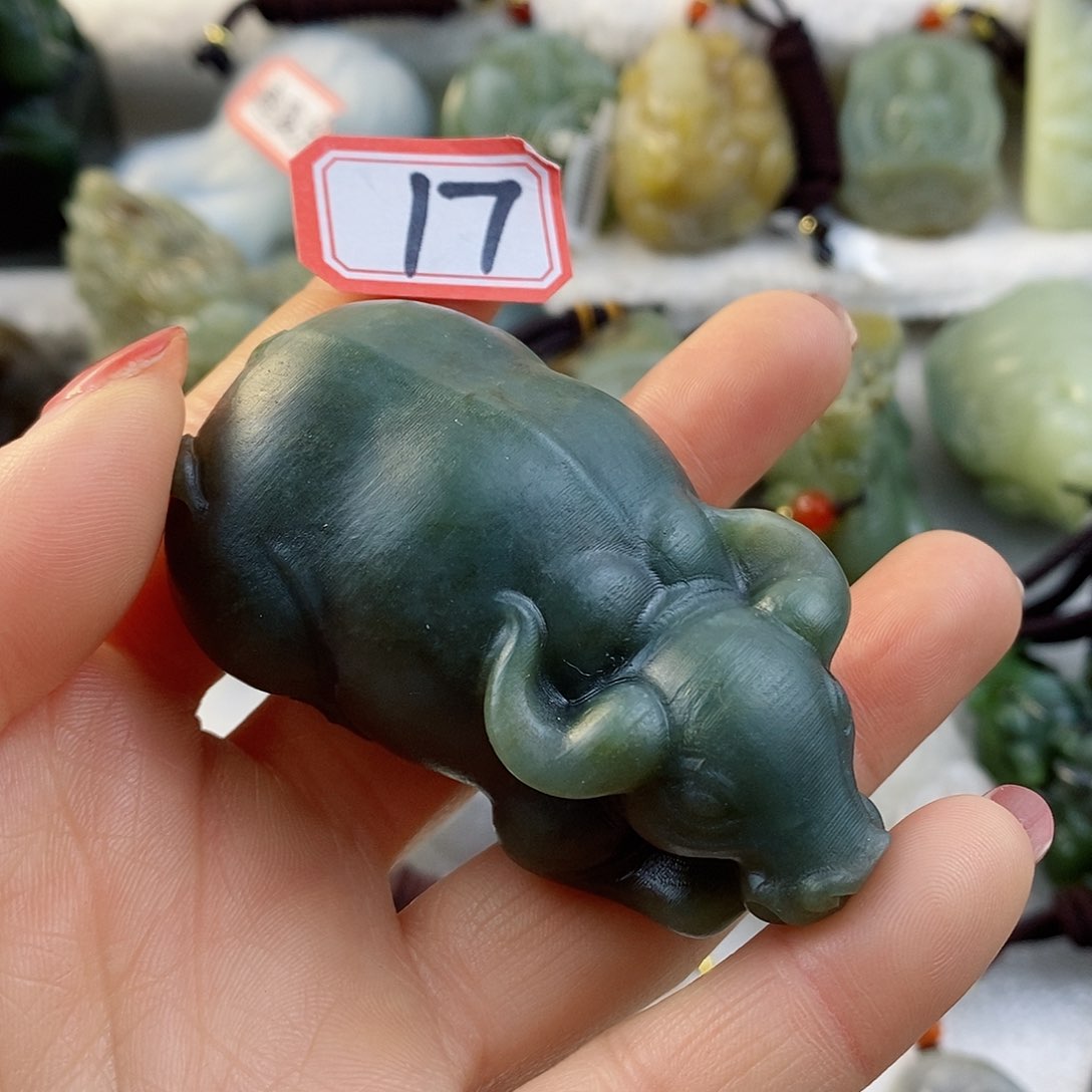 和田玉（糖玉）颈饰未镶嵌坦*！