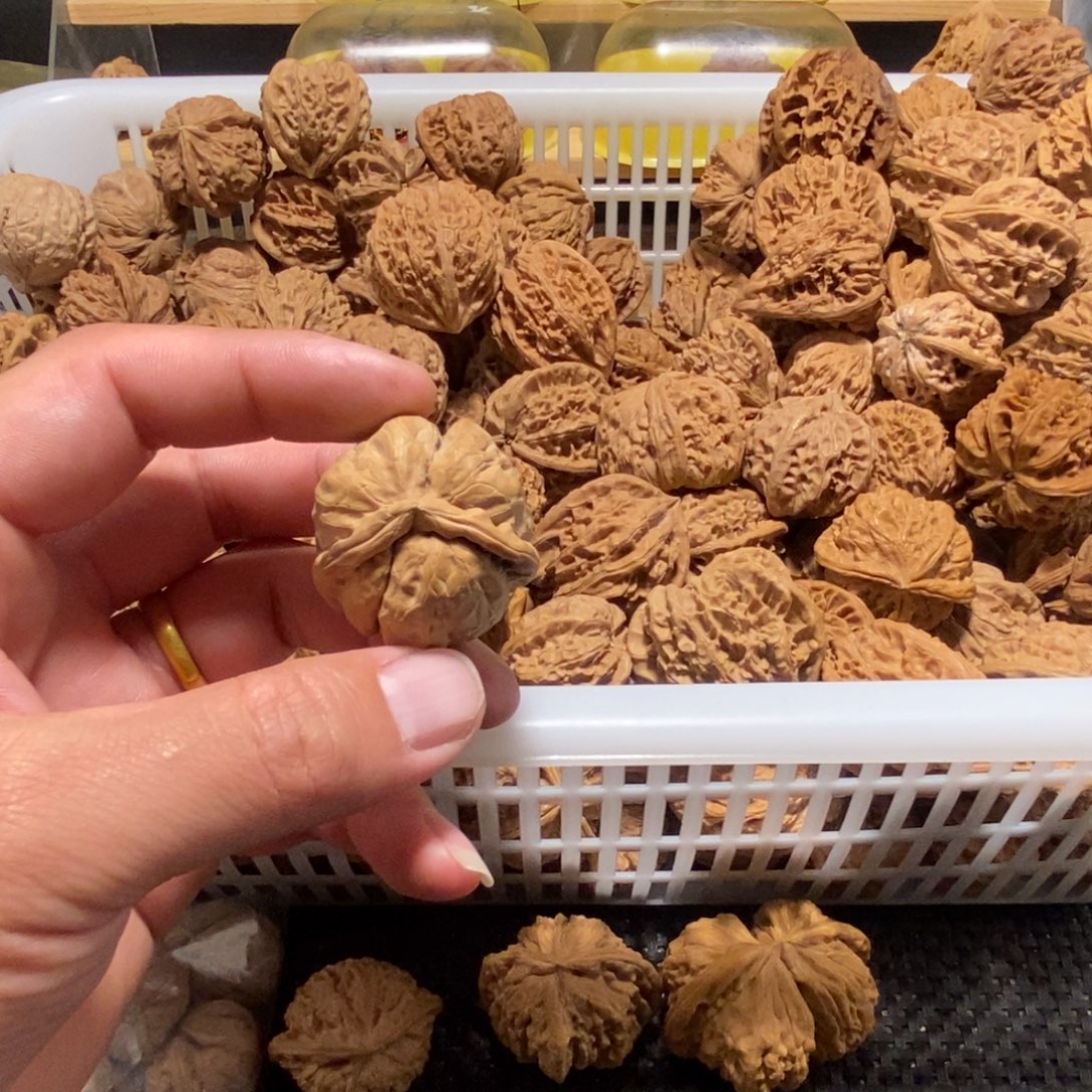 ****饭文玩核桃吊坠核桃异形