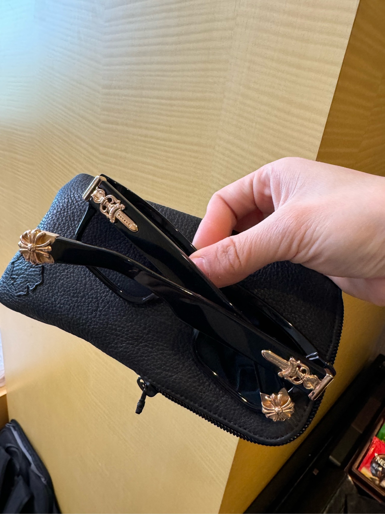 95新 Chrome Hearts/克罗心 展会外场！黑金宝剑十字架墨镜 