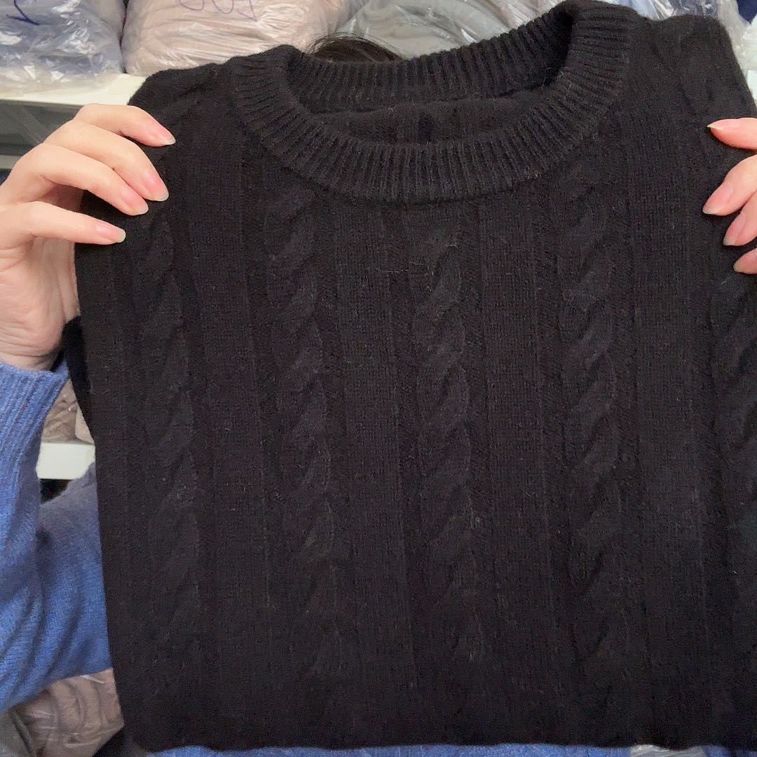 男女黑色麻花加厚Ｌ码