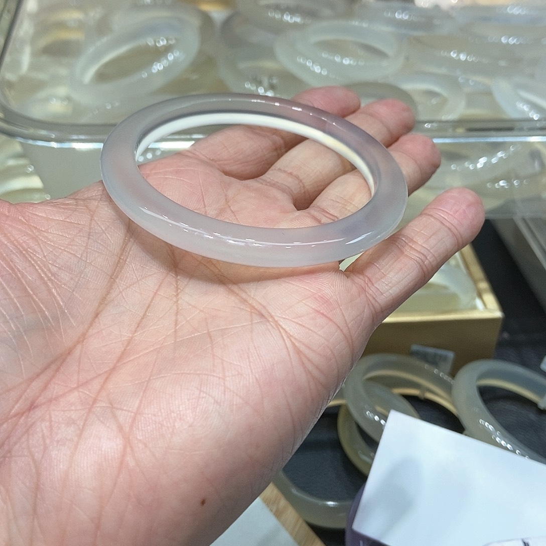 玛瑙/玉髓手镯未镶嵌008