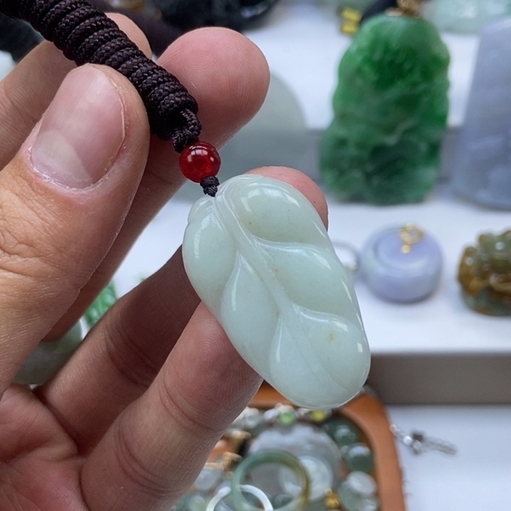 翡翠颈饰未镶嵌缅甸A货翡翠