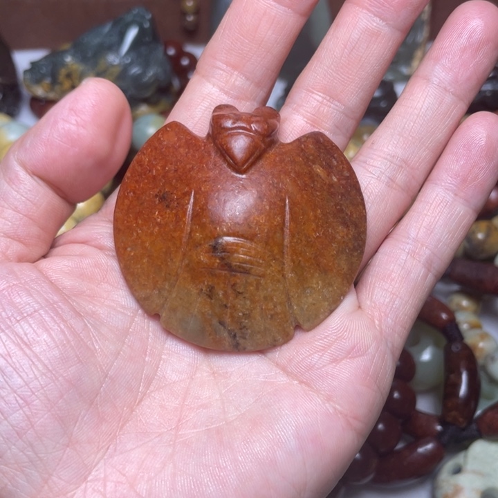 雨***仔岫岩河磨玉（透闪石质玉）未镶嵌颈饰