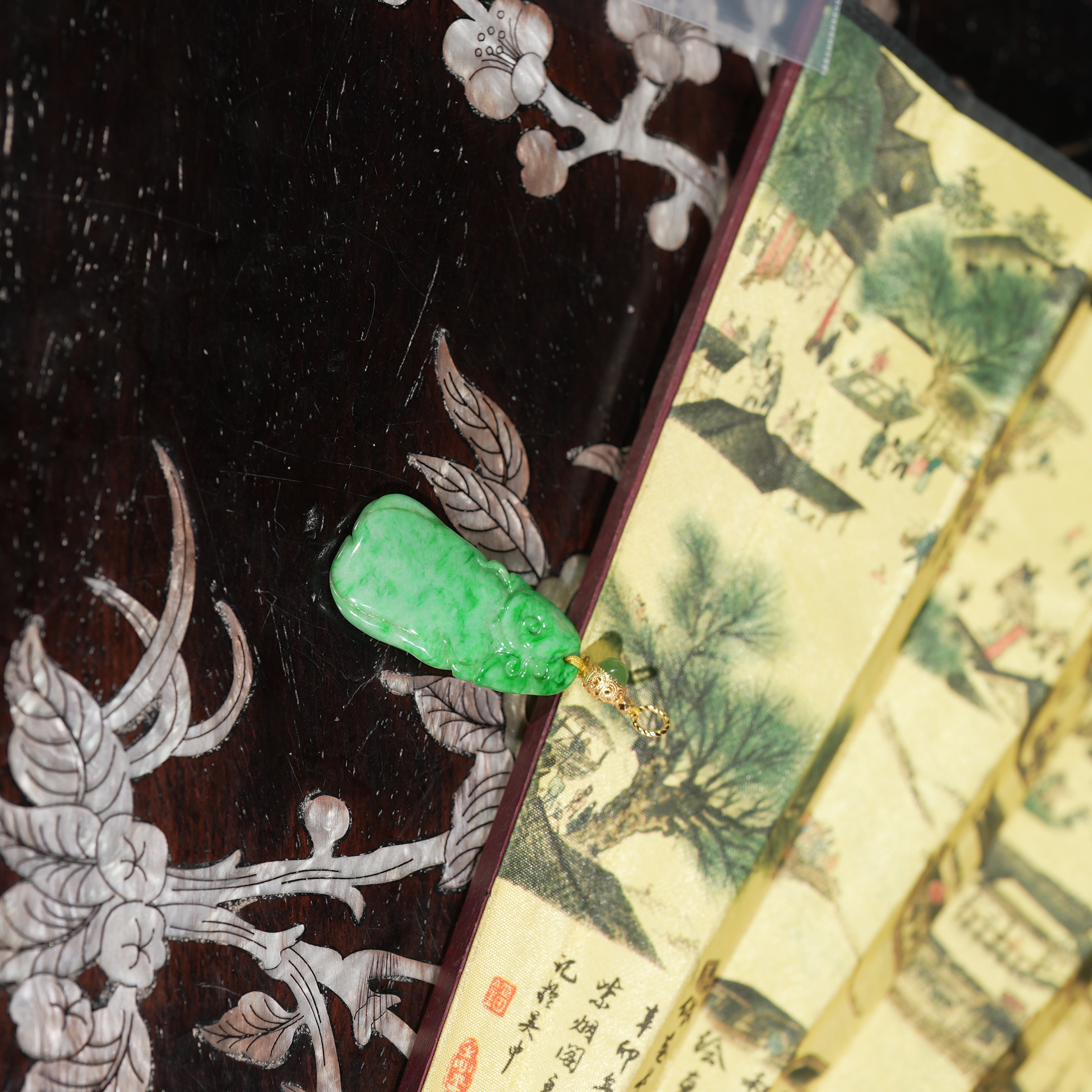 1.19香港王老板-翡翠s925银镶嵌吊坠4y221