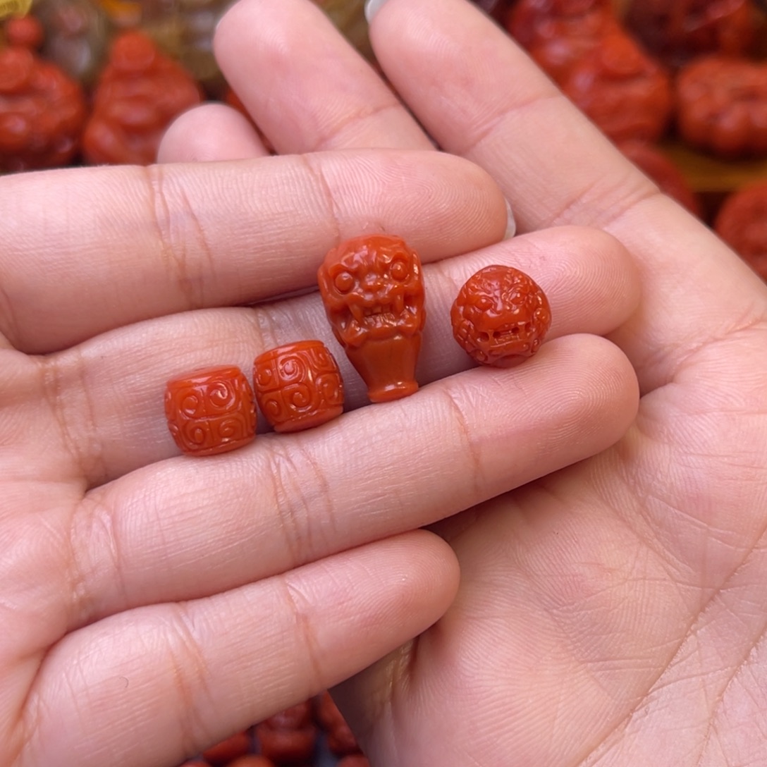 @***，南红玛瑙未镶嵌川料瓦西精品套装