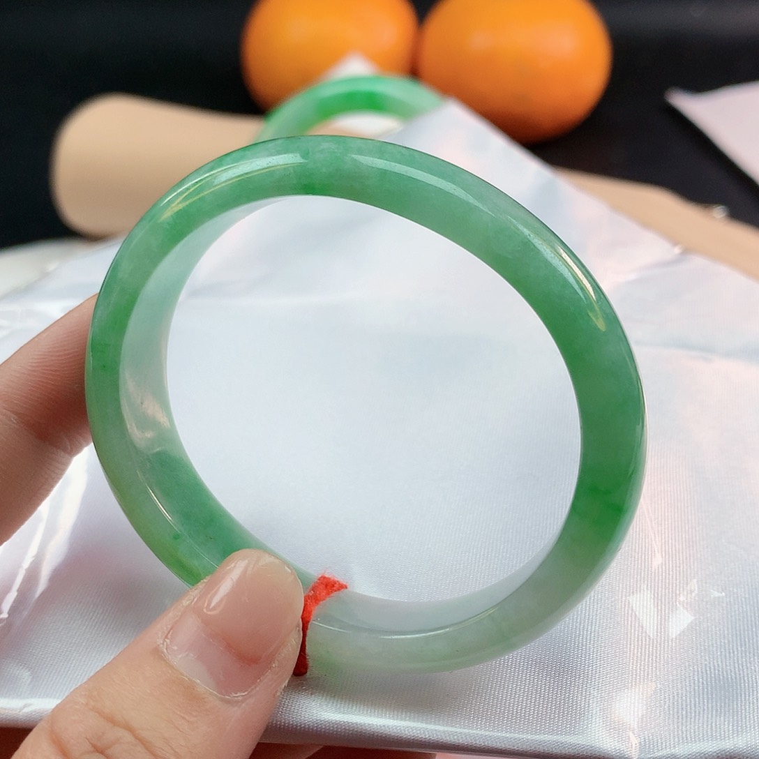 翡翠手镯未镶嵌53圈贵妃2280