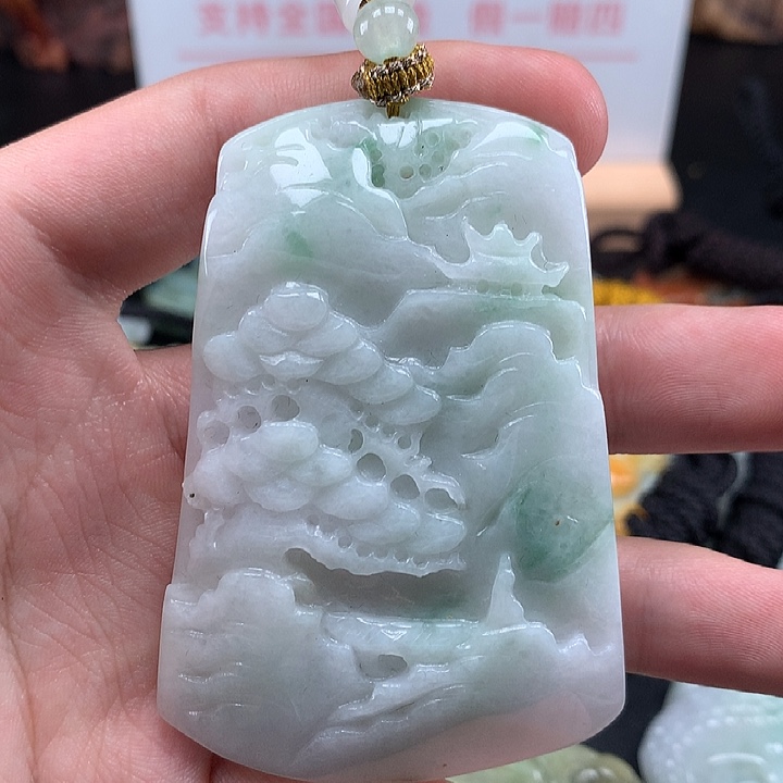 翡翠未镶嵌颈饰天然保真a货