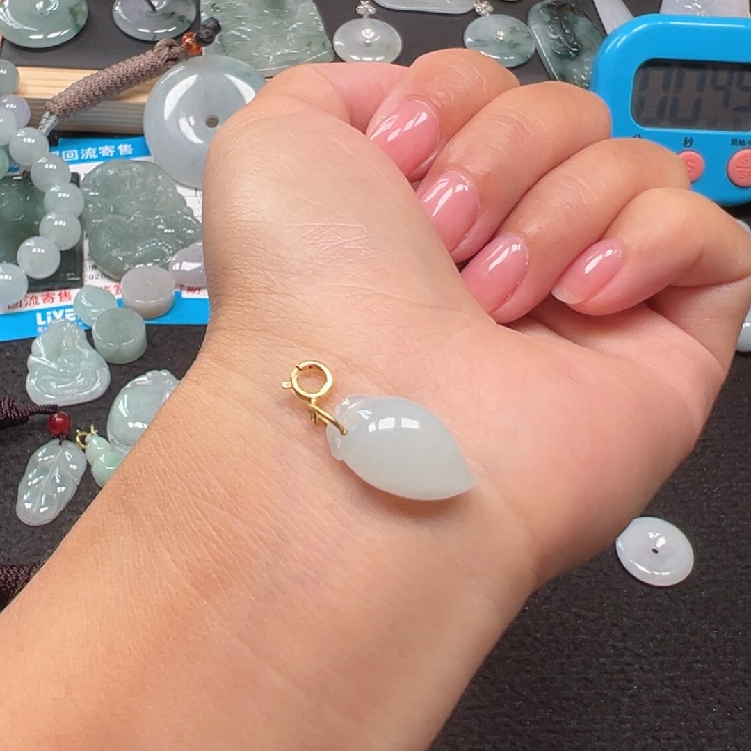 翡翠未镶嵌颈饰天然A货缅甸翡翠