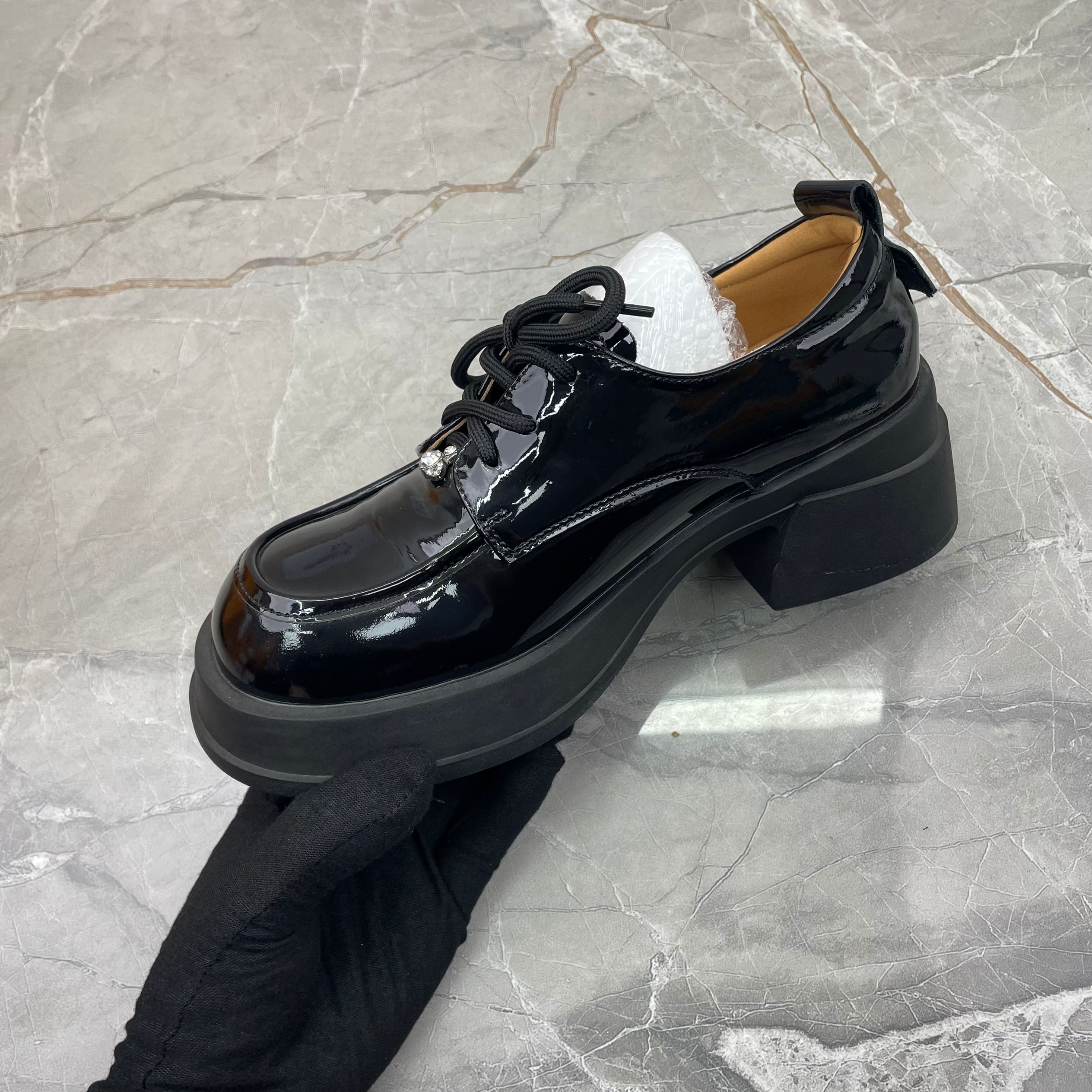 单鞋女（牛皮）1171-18（孤品）f区e区37/38/35/36码