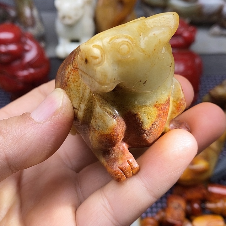 未镶嵌蛇纹石玉颈饰