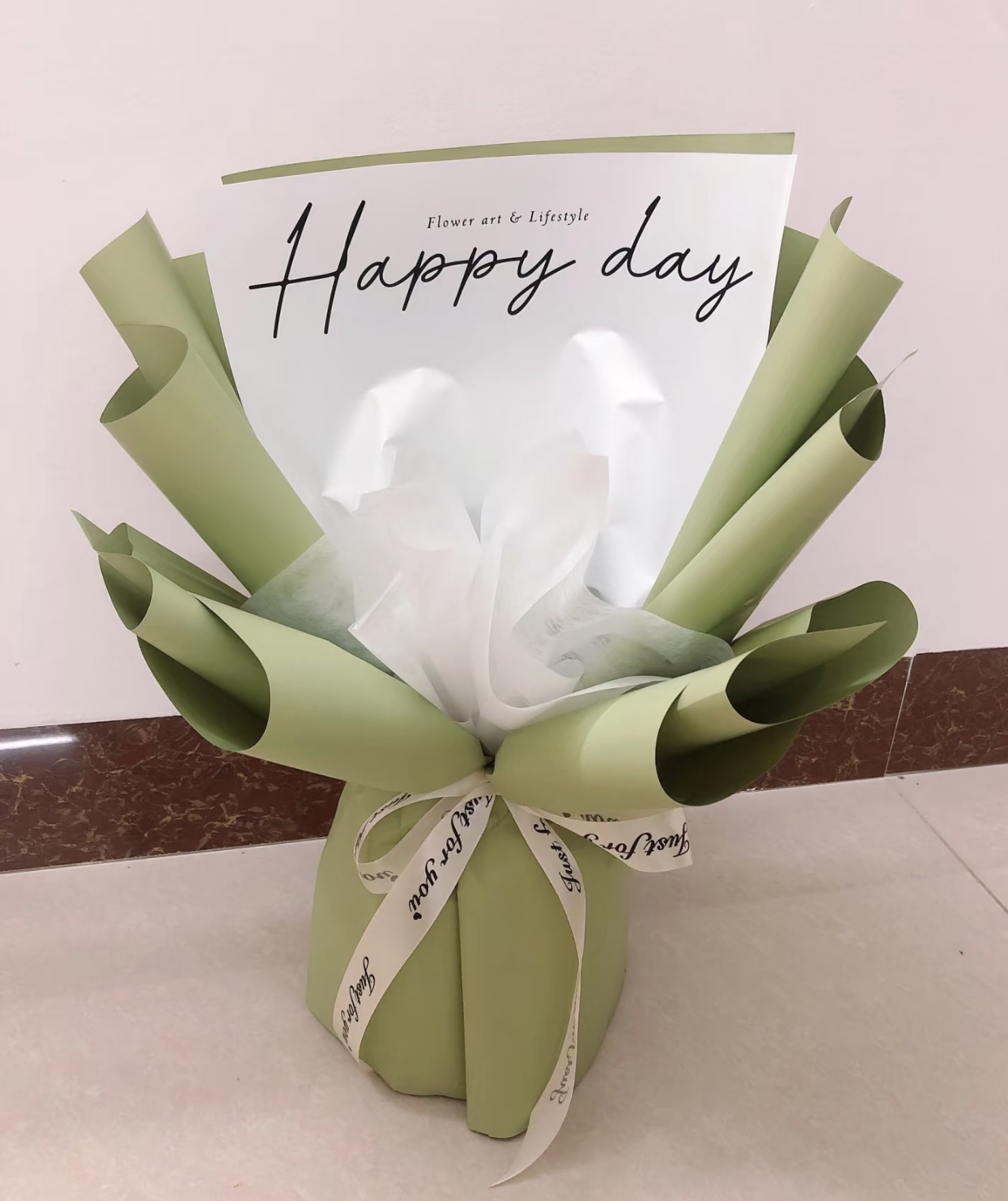 成品花壳带花泥 可插19到39支玫瑰以及搭配配草配花