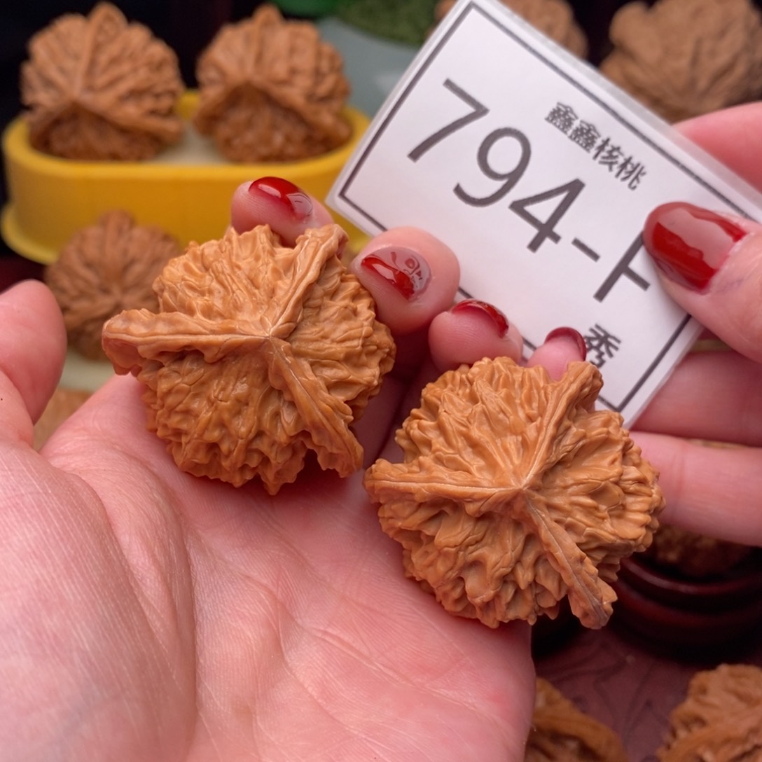 文玩核桃把件盘山奔39