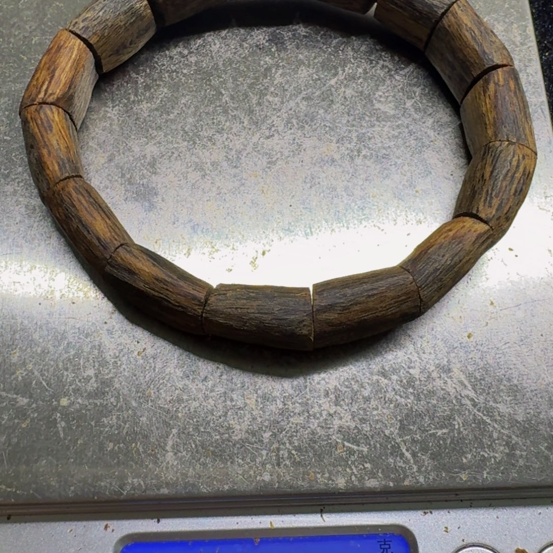 沉香碎屑沉香手镯13克