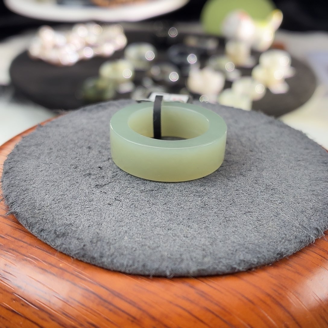 和田玉未镶嵌戒指b179奶蓝直切18.5不退换