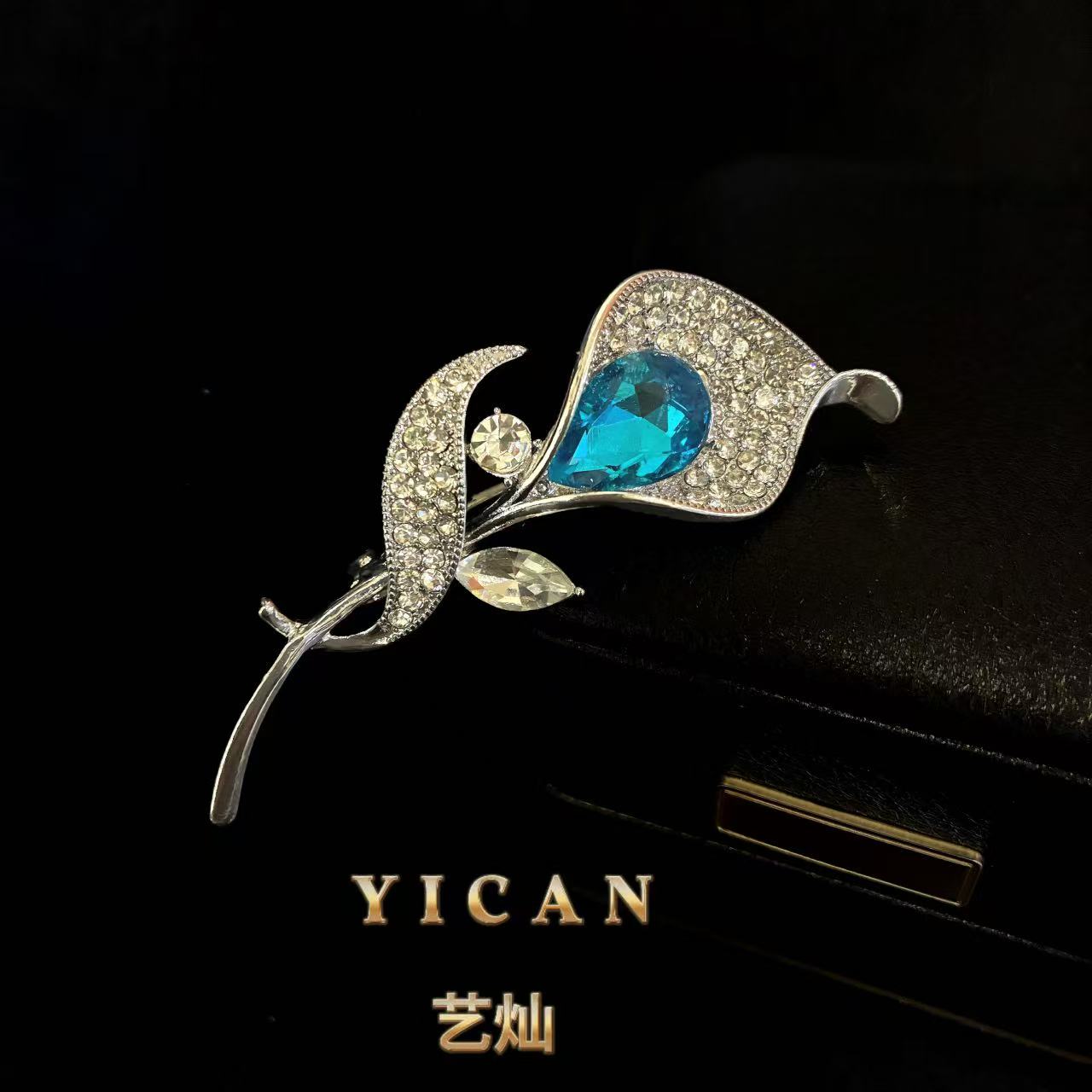 合金胸针 【银色马蹄连】简约百搭精致优雅高档春夏时尚胸针