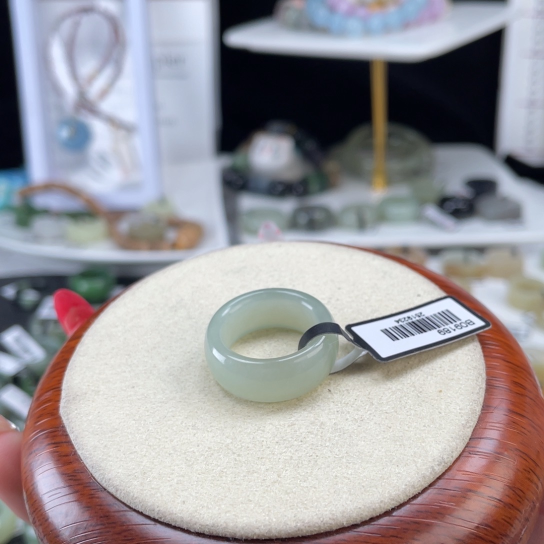 和田玉未镶嵌戒指o32冰蓝直切17.1