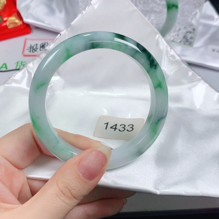 翡翠手镯未镶嵌正圈1433