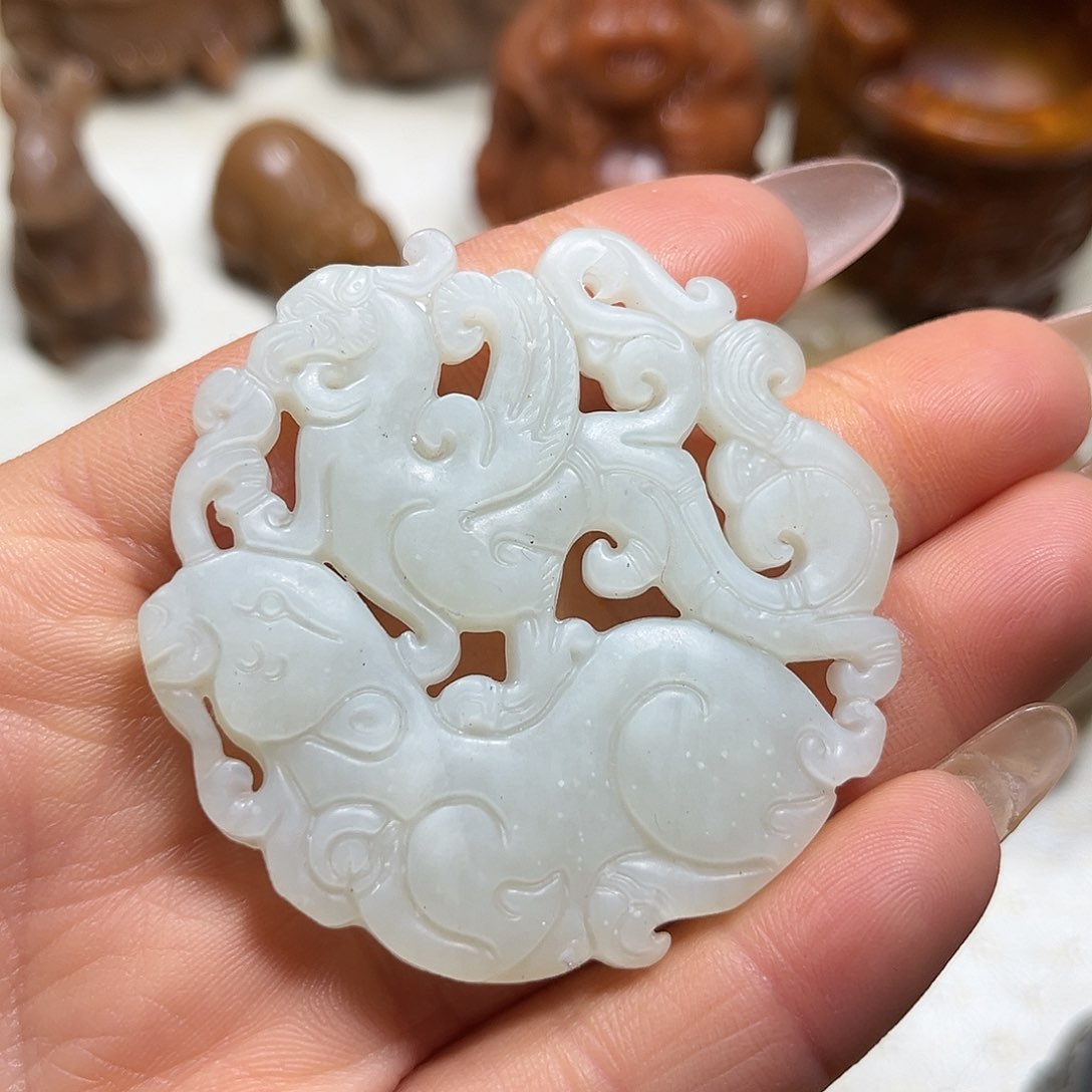 白玉菩提吊坠白玉菩提吊坠