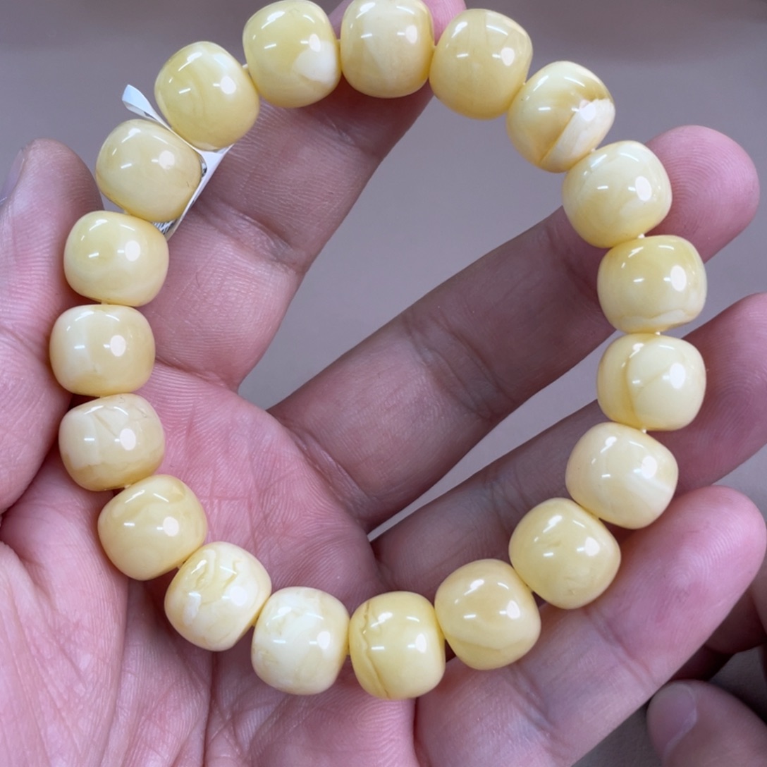 琥珀裸石未镶嵌033000000000