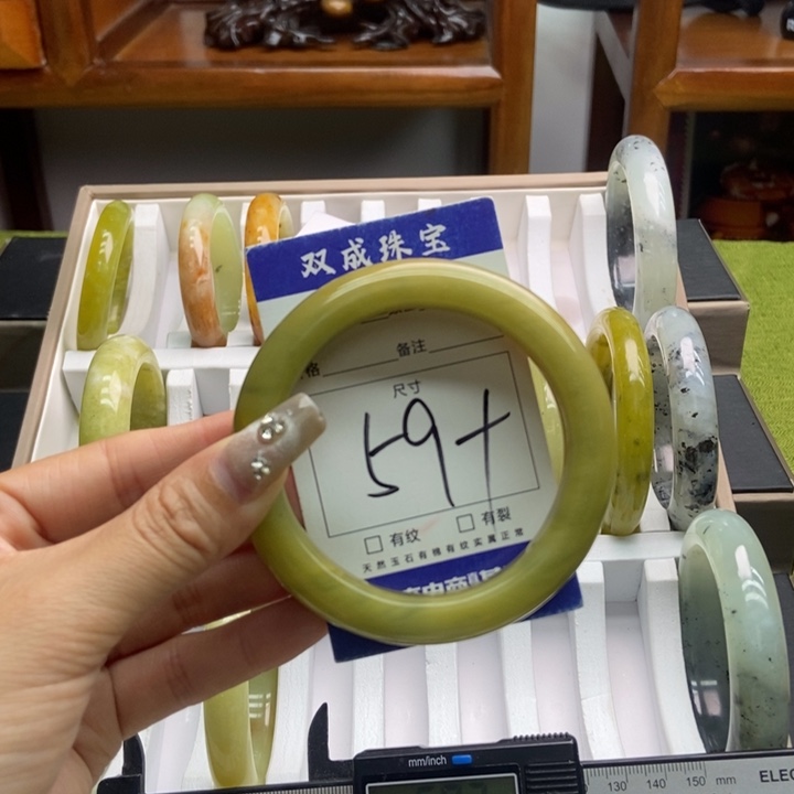 蛇纹石玉手镯未镶嵌115