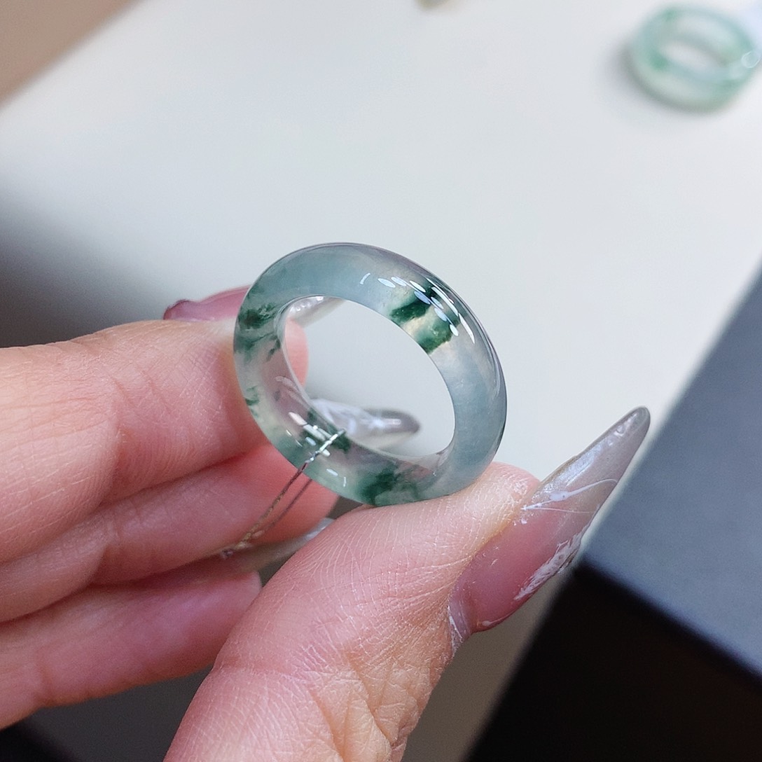 翡翠戒指未镶嵌J****o15号