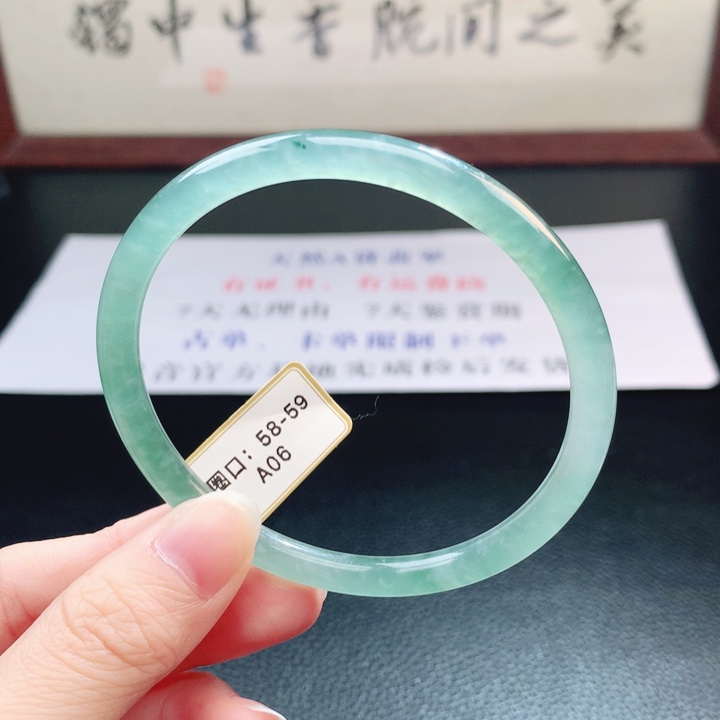 翡翠未镶嵌手镯翡翠手镯29