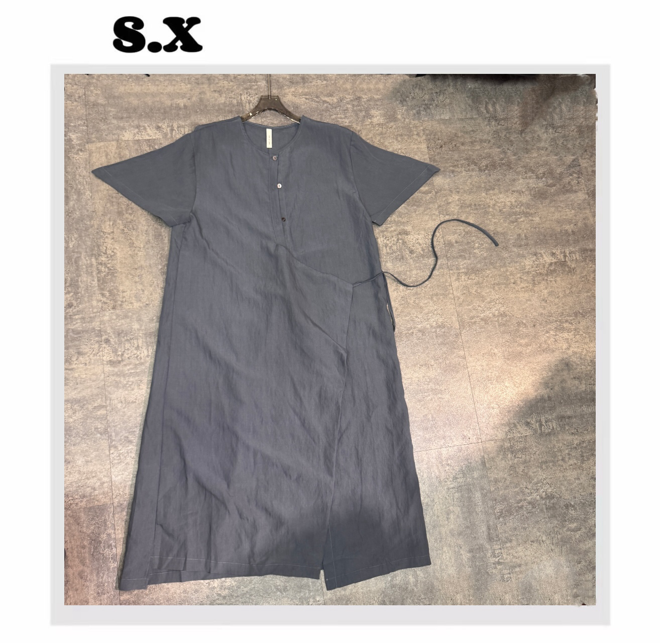 S.X 2025夏新款错位分片式连衣裙