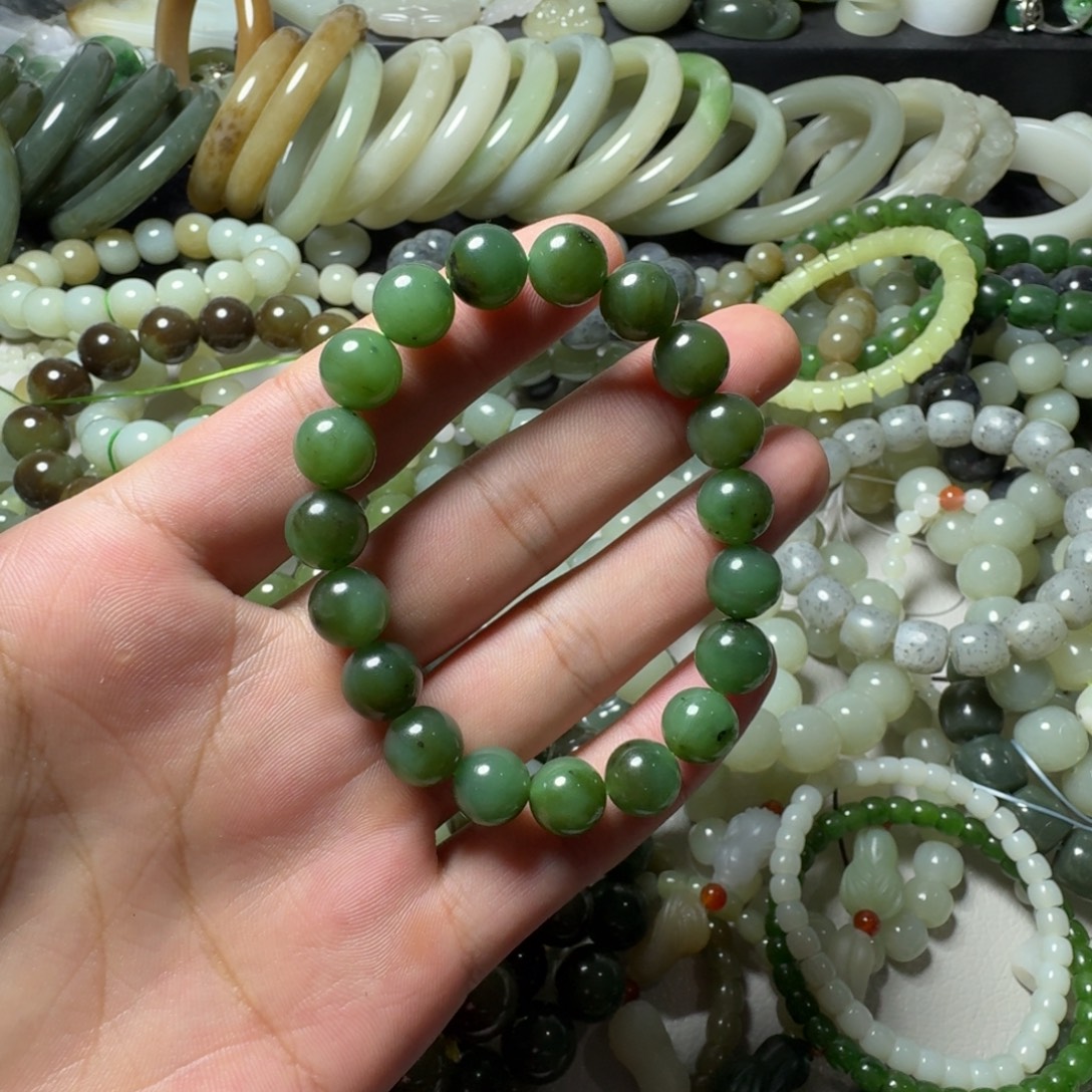 和田玉未镶嵌手串