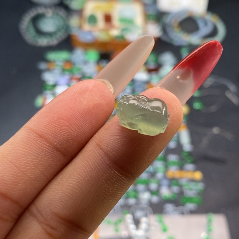 【闪购商品】翡翠挂件未镶嵌貔貅