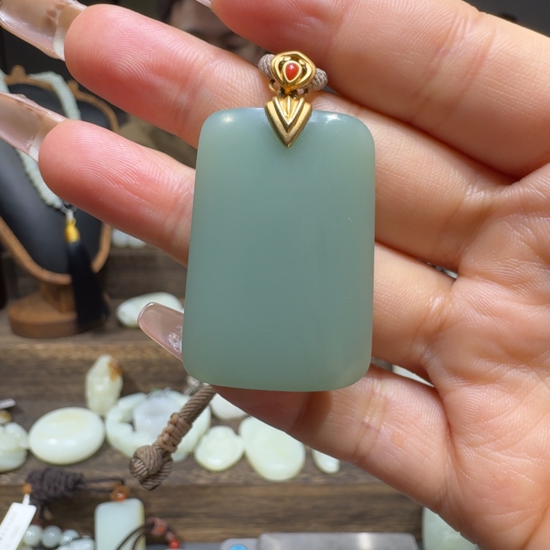 和田玉挂件未镶嵌