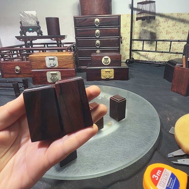 微凹黄檀（南美大红酸枝）