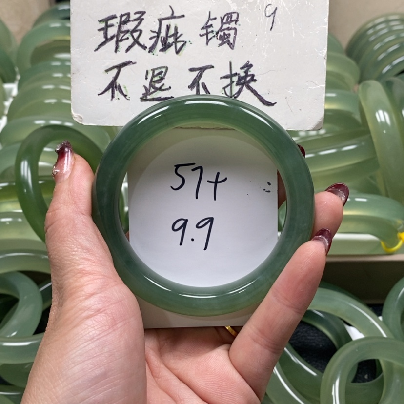 【闪购商品】蛇纹石玉手镯未镶嵌
