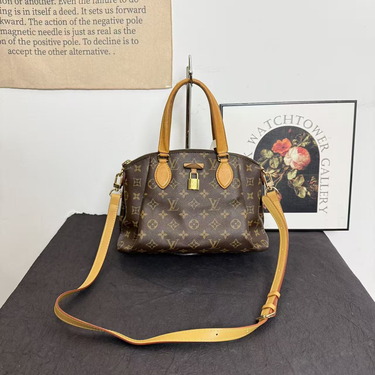 95新 LouisVuitton/路易威登 lv现代款饺子包/斜挎包单肩包手提包