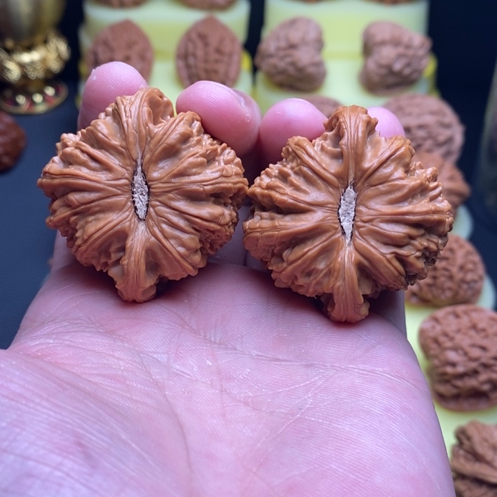 把件文玩核桃45尺球白
