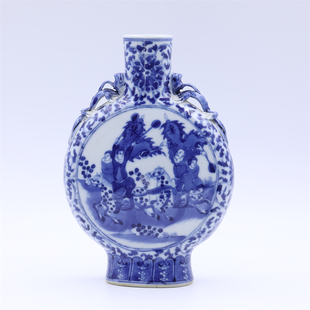 古董/古玩/瓷器/青花刀马人物纹双耳抱月瓶LOT4037-中4/老物件