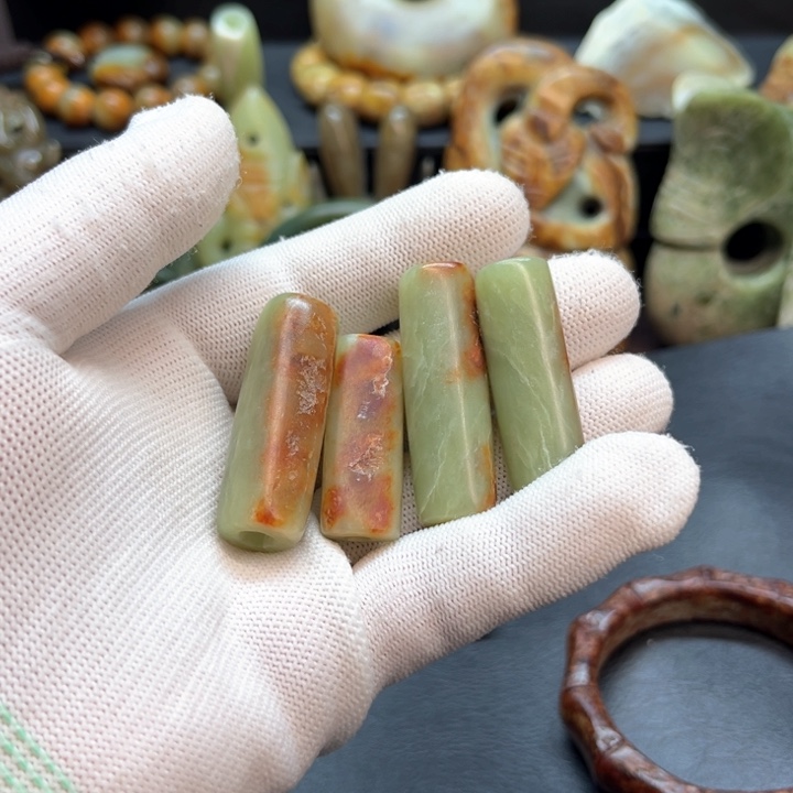 未镶嵌岫岩老玉（透闪石质玉）车挂?***?