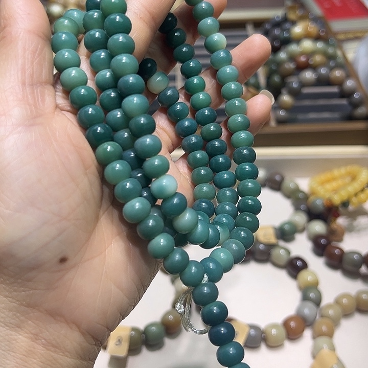白玉菩提吊坠7×90